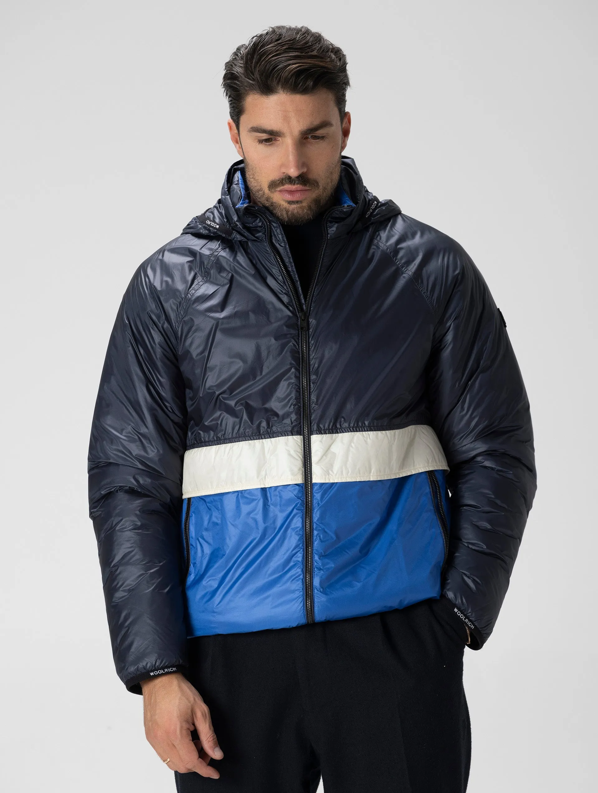 PACK-IT DOWN JACKET IN WHITE AND BLUE